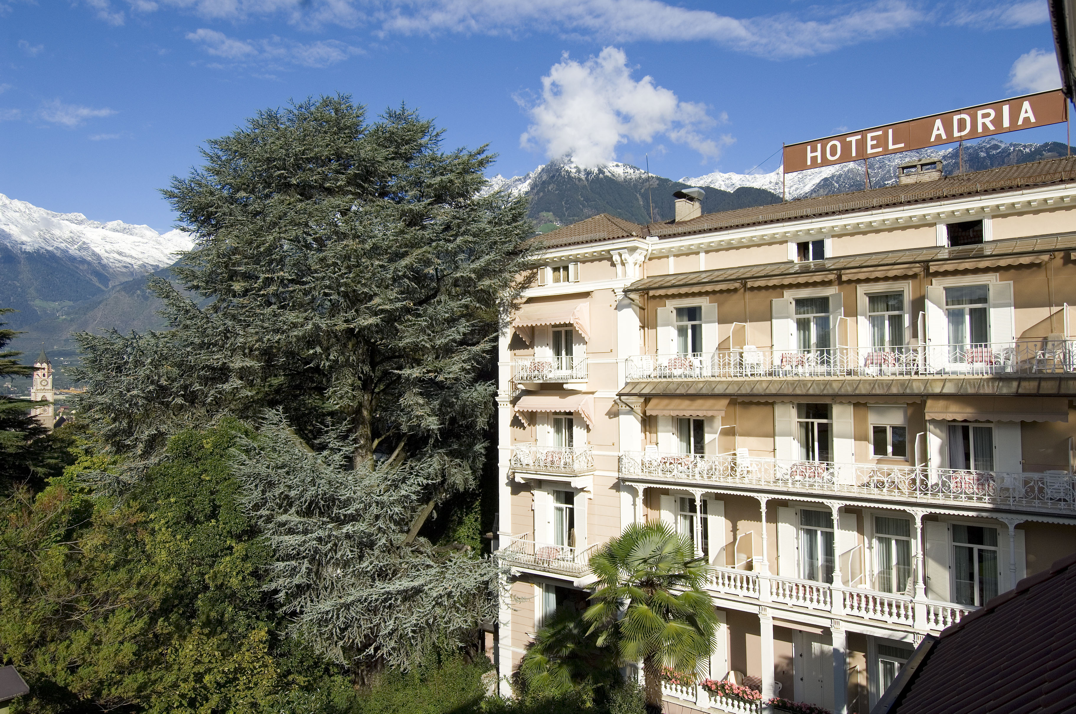 4 Hotel Adria