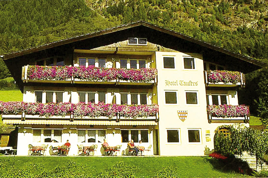 3 Hotel Taufers